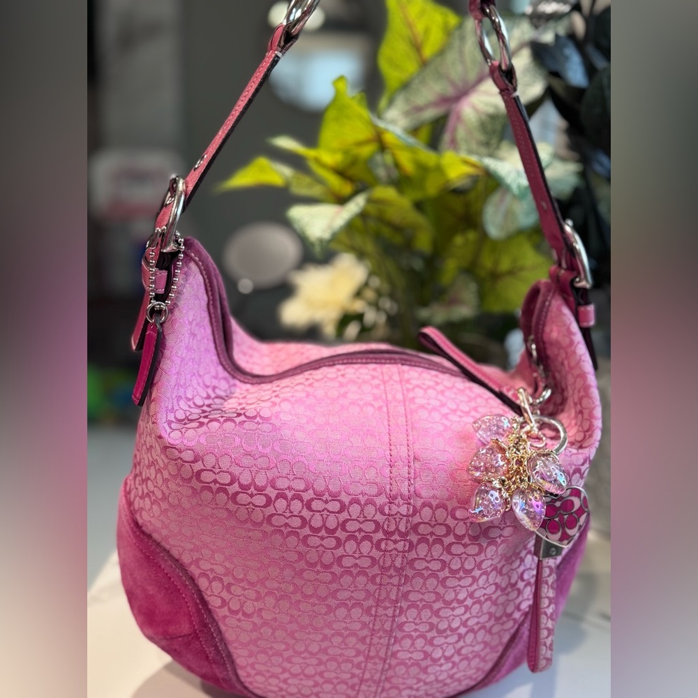 Coach Signature Suede Pink Hobo Vintage Bag